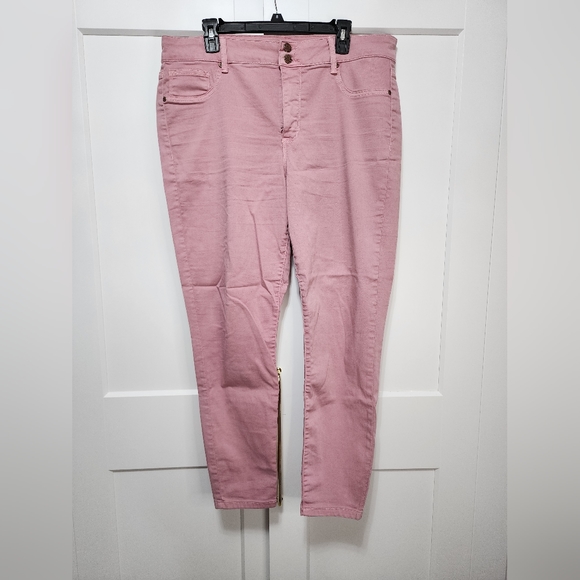 M jeans by maurices™ High Rise Double Button Jegging Made With REPREVE® - Picture 2 of 4